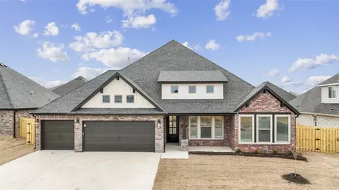 1421 Paragon St, Centerton, AR 72719
