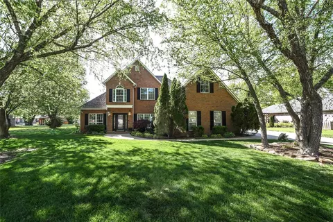 13487 Fairway Ct, Siloam Springs, AR 72761