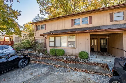25 Nantucket Dr, Bella Vista, AR 72715