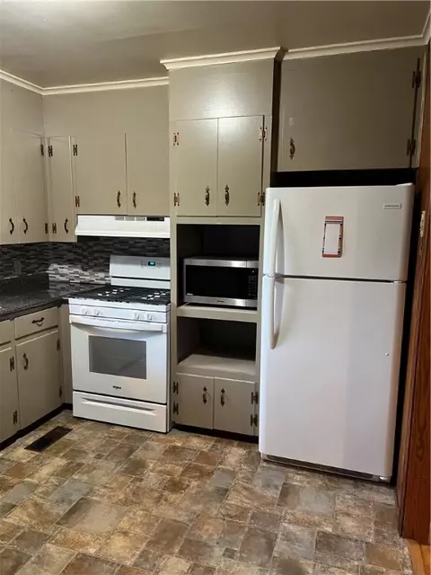152 E Bolling Ave, Monticello, AR 71655 photo 5
