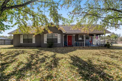 183 15th St, Fayetteville, AR 72701
