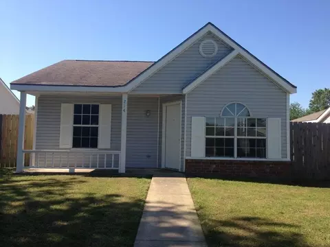 214 SE 16th St, Bentonville, AR 72712