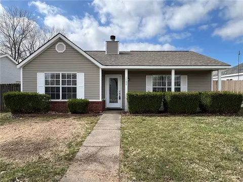 1700 Parkview Pl, Bentonville, AR 72712