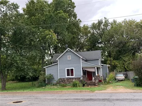 . W Persimmon / N 6th Street, Rogers, AR 72756