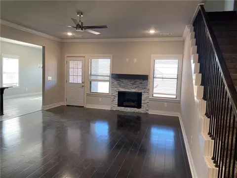 821 Ann Pl, Centerton, AR 72719 photo 4