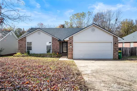 2524 Jean St, Springdale, AR 72762