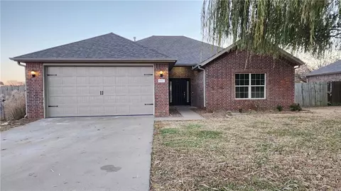 1405 Hickery St, Pea Ridge, AR 72751