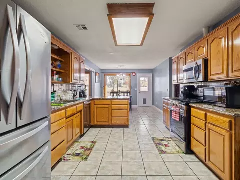 2502 W Seminole Dr, Rogers, AR 72758 photo 8