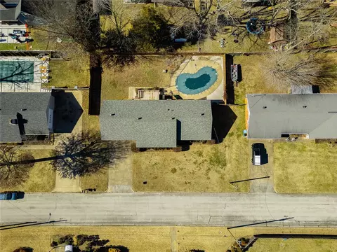403 Magnolia Dr, Bentonville, AR 72712