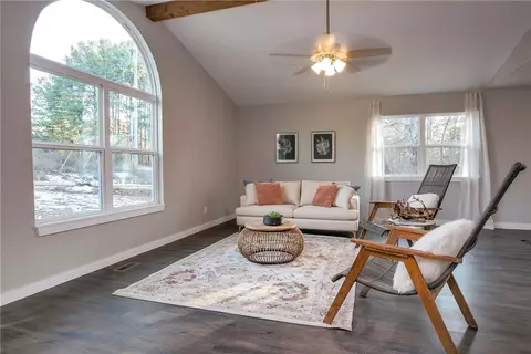 1 Stronsay Ln, Bella Vista, AR 72715