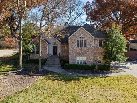 200 NW O St, Bentonville, AR 72712