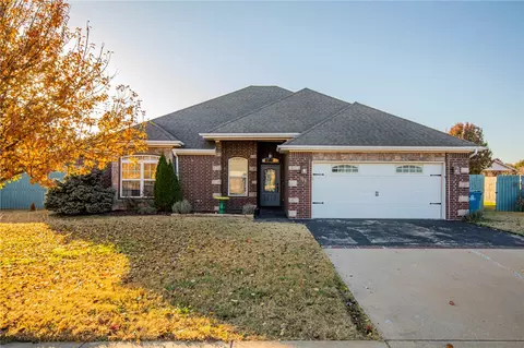 506 Blair Cir, Pea Ridge, AR 72751