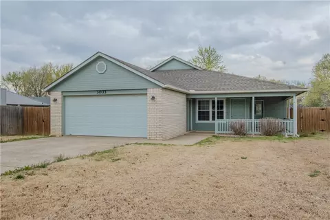 3003 Levi Ln, Bentonville, AR 72712