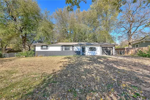 48 Mecca St, West Fork, AR 72774 photo 2