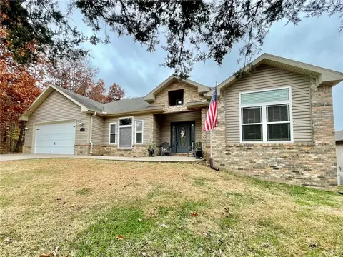 39 Berkshire Dr, Bella Vista, AR 72714