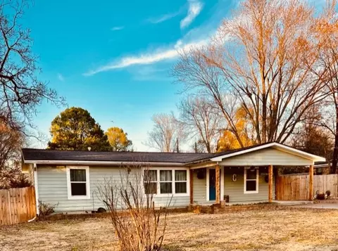 36 Mecca Ave, West Fork, AR 72774