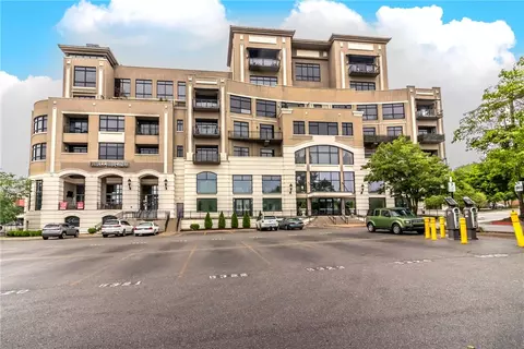 401 W Watson St #405, Fayetteville, AR 72701