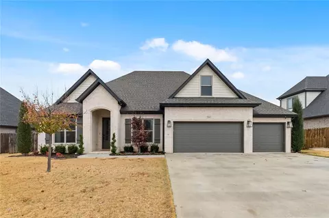 5801 Canopy Meadows Dr, Rogers, AR 72758
