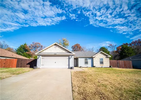 15349 Mills Ter, Garfield, AR 72732