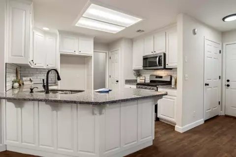 3506 W Beech Dr, Rogers, AR 72756