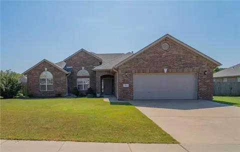 5061 W Tumbleweed St, Fayetteville, AR 72704