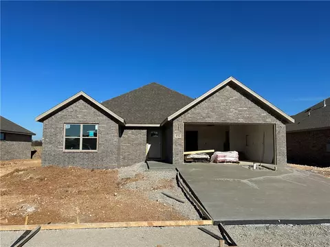 410 Palm St, Centerton, AR 72719