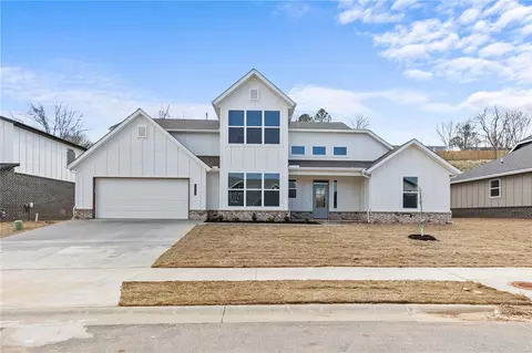 1313 Bunker Dr, Pea Ridge, AR 72751