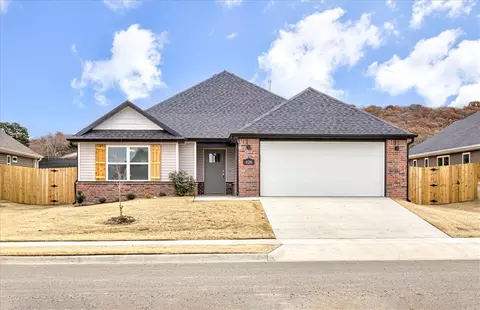 426 S Wagon Wheel Ave, Fayetteville, AR 72704