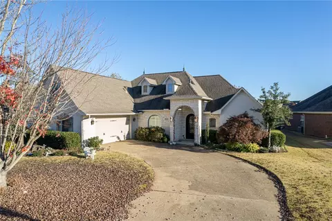 2825 Lakeview Pointe, Fort Smith, AR 72903