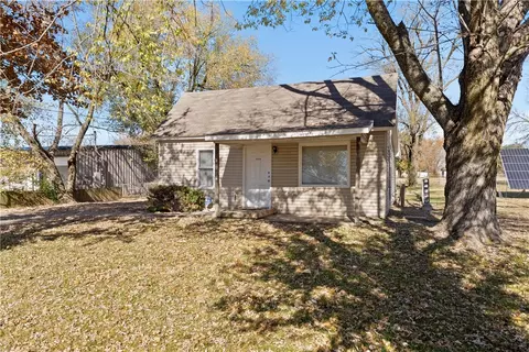 111 W Easy St, Rogers, AR 72756