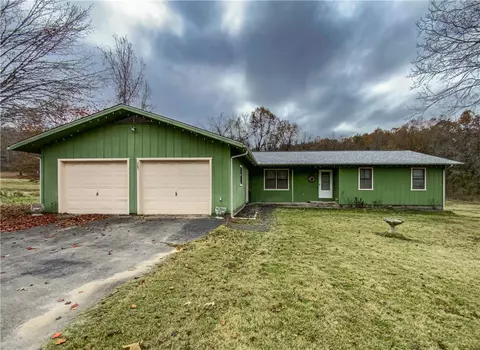 365 Mc 6032, Yellville, AR 72687