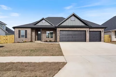 1400 Cullinan St, Centerton, AR 72719