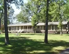 2951 N Oakland Zion Rd, Fayetteville, AR 72703