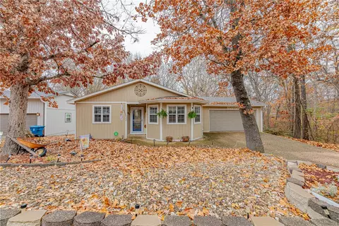 11 Ventnor Cir, Bella Vista, AR 72715