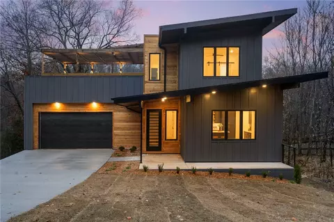42 Latshaw Dr, Bella Vista, AR 72714