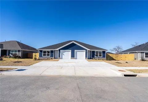 2802 N Teresa Dr #A & B, Siloam Springs, AR 72761