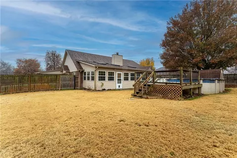 4300 Kendra Ave, Springdale, AR 72762