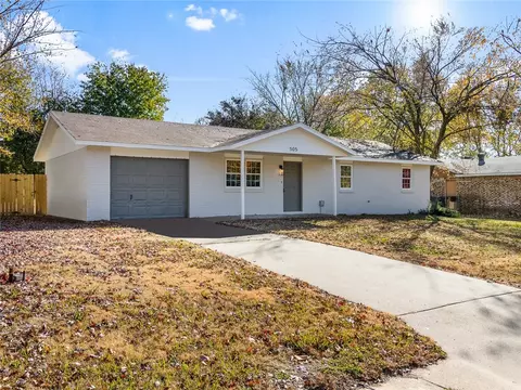 505 Betty St, Springdale, AR 72762