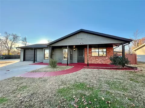 902 13th Pl, Rogers, AR 72756
