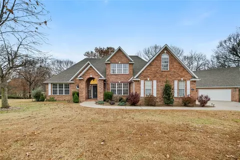 1417 N Hilltop Farm Ln, Rogers, AR 72756