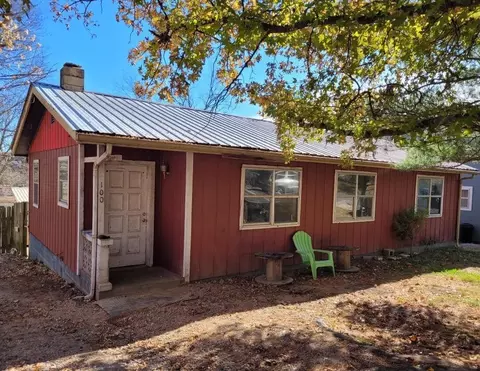 100 Elkhorn Ln, Noel, MO 64854