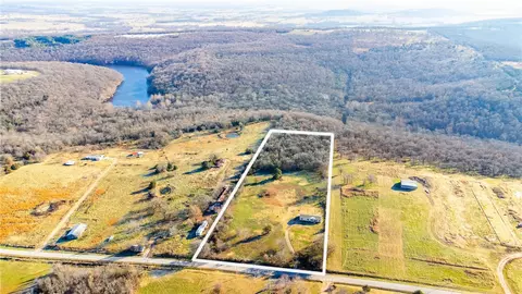 10054 N Jackson Hwy, Lincoln, AR 72744