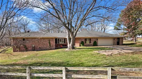 11701 Short Rd, Bentonville, AR 72712