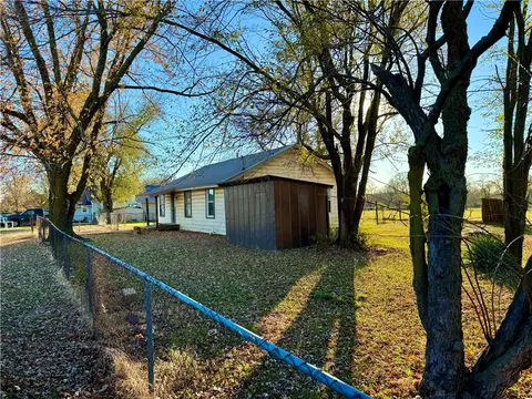 652 Summers Rd, Springdale, AR 72762 photo 3