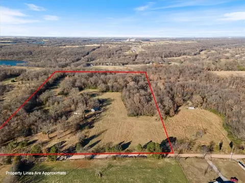 22384 Davidson Rd, Siloam Springs, AR 72761