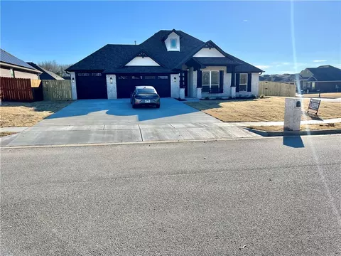 1601 Colonel Bartow, Prairie Grove, AR 72753