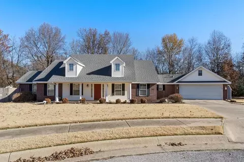 1984 Silverado Pl, Springdale, AR 72762