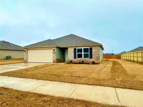 2724 Murphy St, Pea Ridge, AR 72751