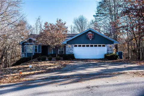 44 Tewkesbury Dr, Bella Vista, AR 72714