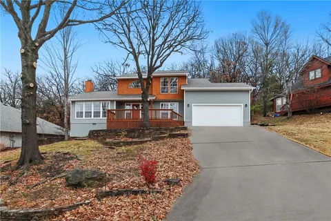 1606 N Forest Heights Hts, Fayetteville, AR 72703